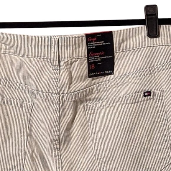 Tommy Hilfiger Blue and White Pinstriped Crop Leg Pants NWT - Picture 8 of 10
